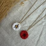 Colgante flor de jara o amapola