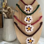 Collar color