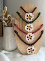 Collar color